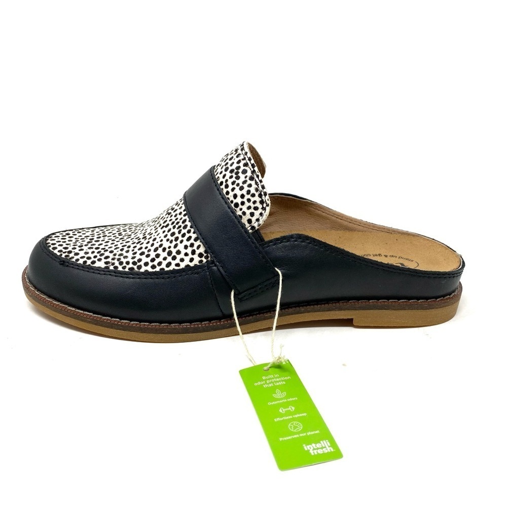 Taos Womens Royal Leather Slip-On Mule Loafer- Black/White Cheetah Mult